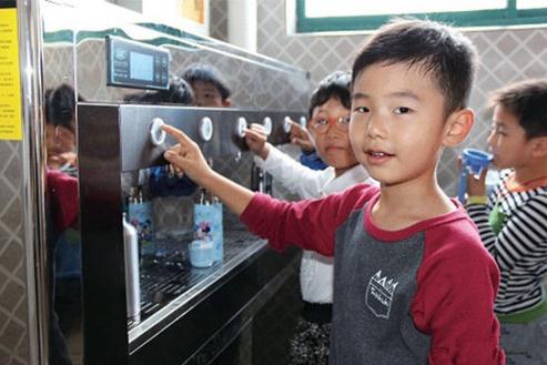 校園飲水處發展初期 校園開水器設備行業市場潛力大