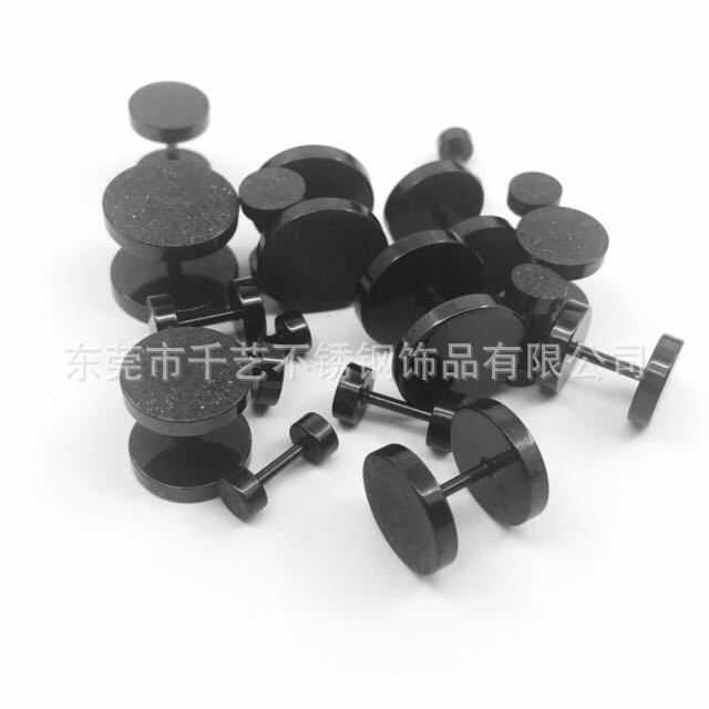 千藝飾品 不銹鋼單面磨砂圓餅杠鈴耳環(huán)歐美簡(jiǎn)約耳釘外貿(mào)熱銷耳飾